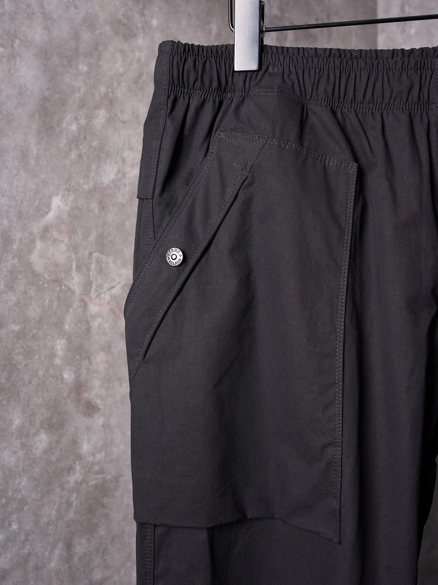 P420 Actual hanging auction】Stonesland/Stone Island embroidered badge leg casual trousers [Ready stock] 34 36 38 40